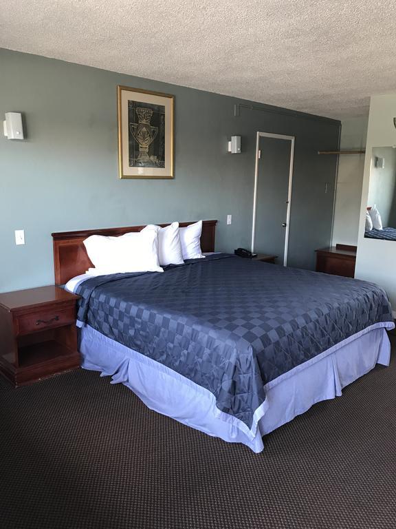 Motel Economy