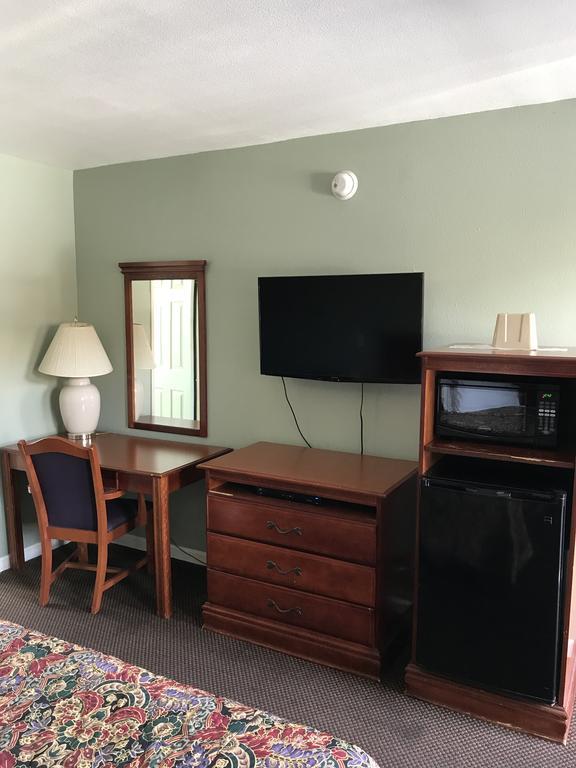 Economy Motel